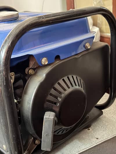 2500 at generator ha good condition 9/10 ha chalta bilkol thek ha urge