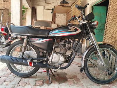 Honda CG125 2015 Modal