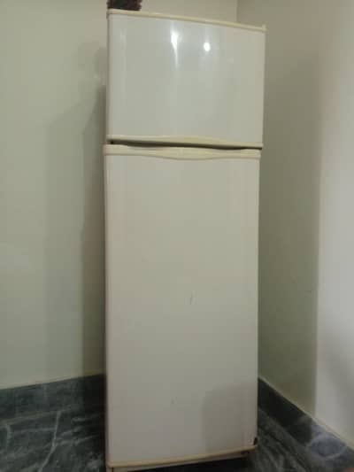 Dawlance Mid size fridge off white color