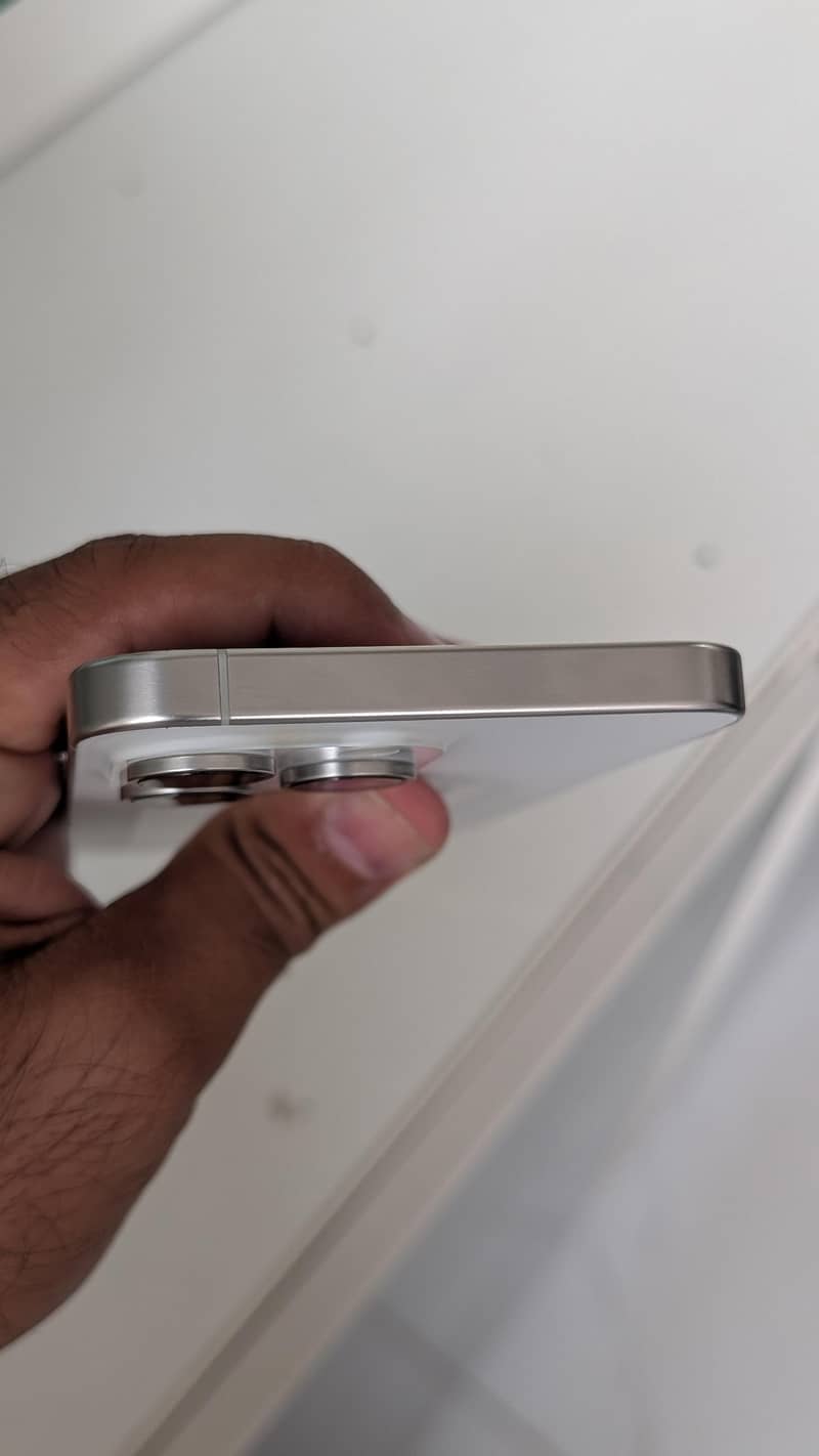 iphone 15pro max 2