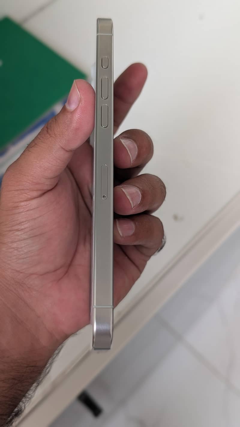 iphone 15pro max 4