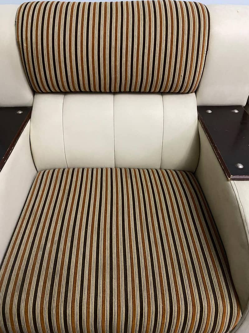 Sofa sets 0