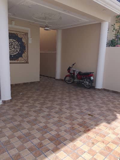 10 MARLA UPPER PORTION FOR RENT IN LAKE CITY MEADOWS EX STATE LIFE SOCIETY