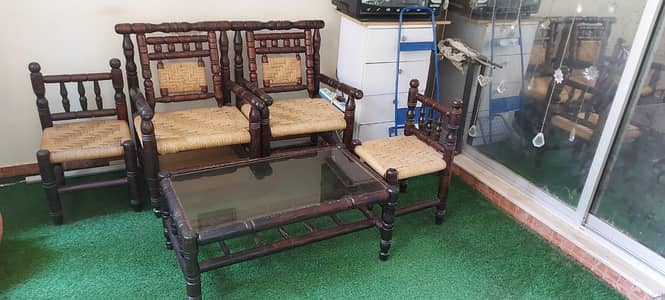 Premium Traditional 4-piece Wooden Sofa Set