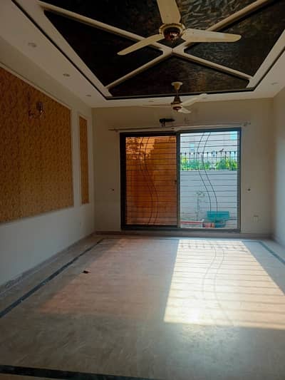 5 MARLA HOUSE FOR SALE IN BANKERS TOWN Opposite DHA Phase 4 kk hot location house loan approved