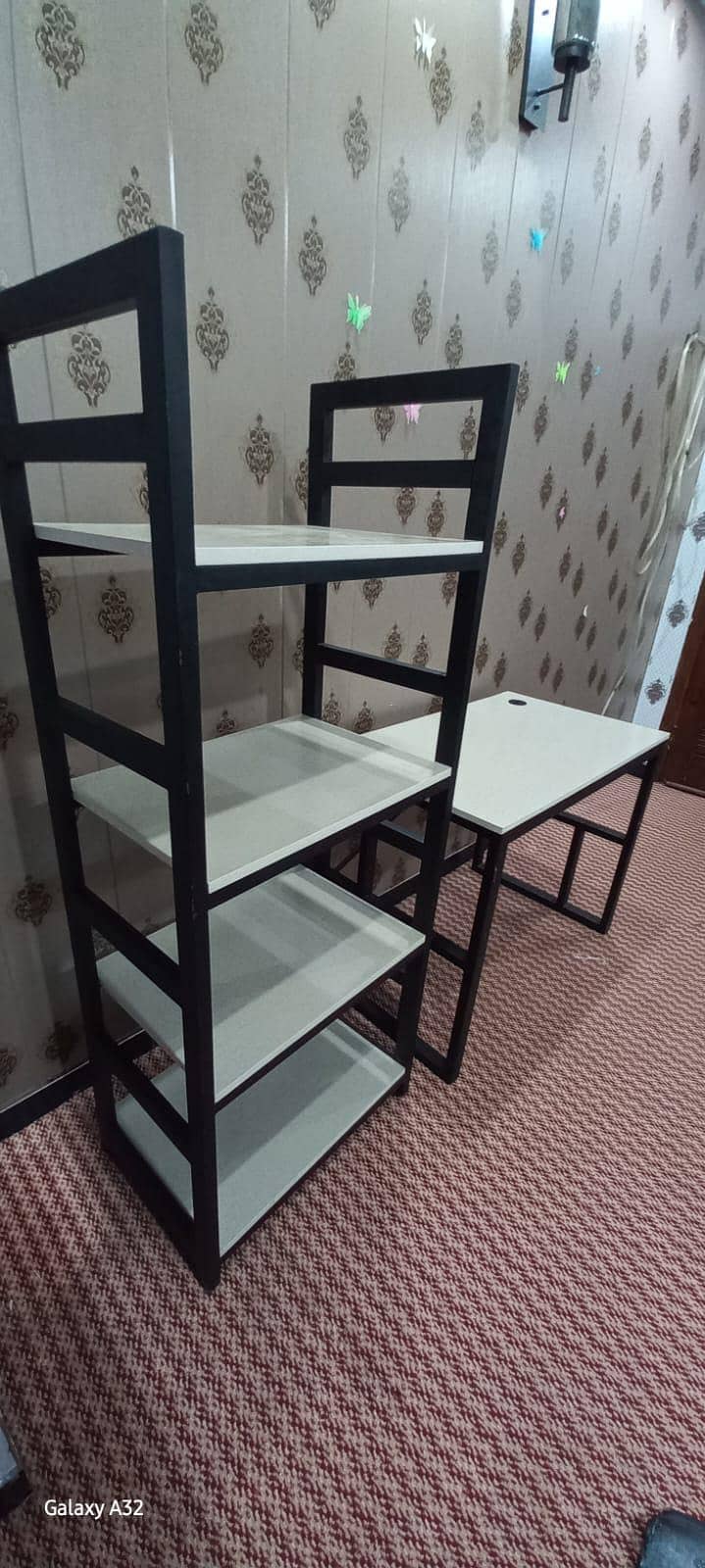 Computer table with rack 1