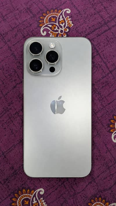 Apple iPhone 15 Pro Max