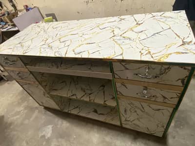 Shop counter showcase 5ft lambai 3ft unchai 2ft chorai