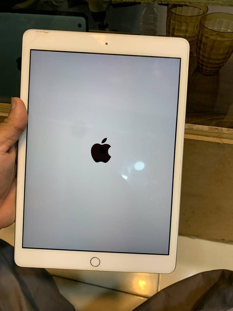 iPad 7 1