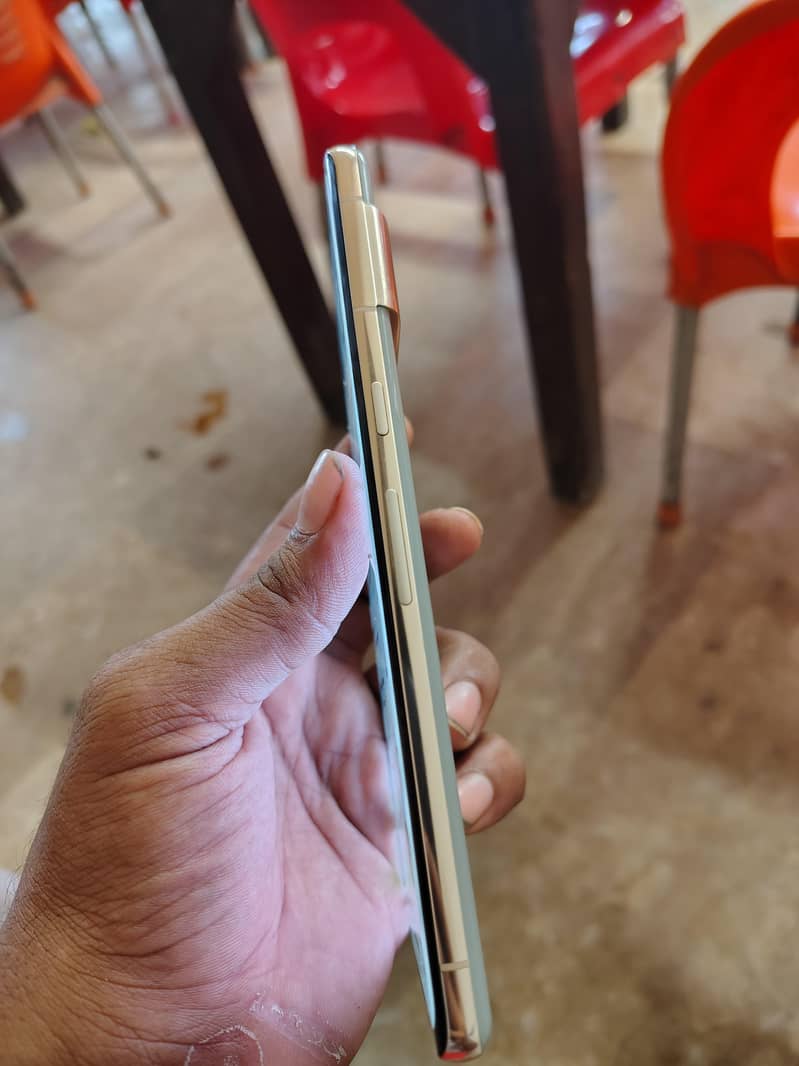 Google Pixel 7 Pro 6