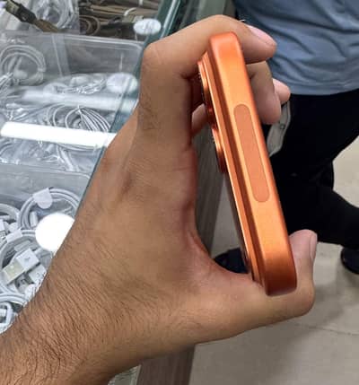 i phone 17pro max non pta