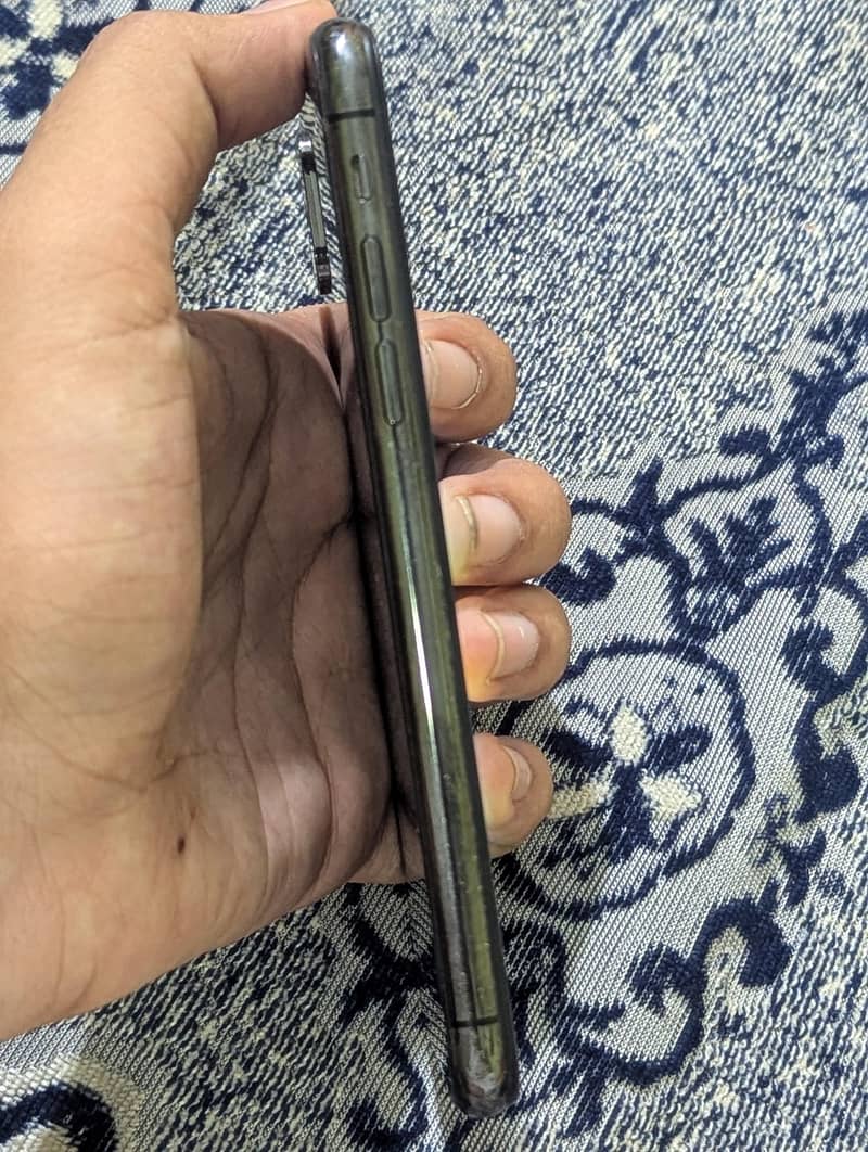Apple iPhone X 2