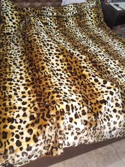 saudia made blanket