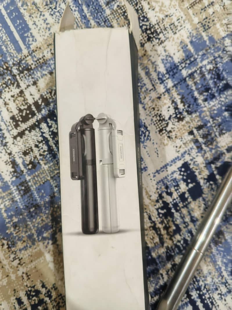 camera stick 1