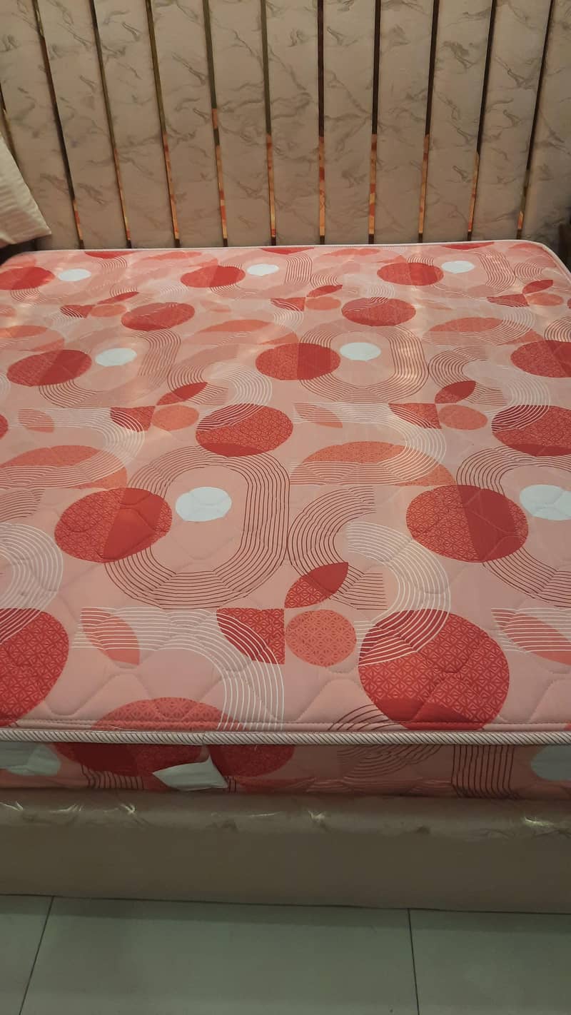 Mattress 0