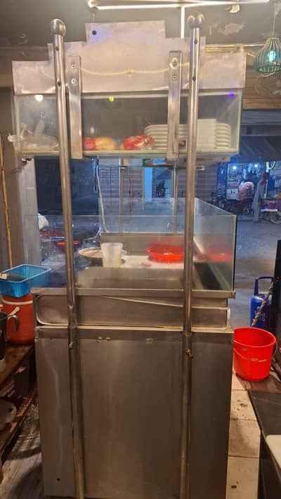 Burgar showrma counter available