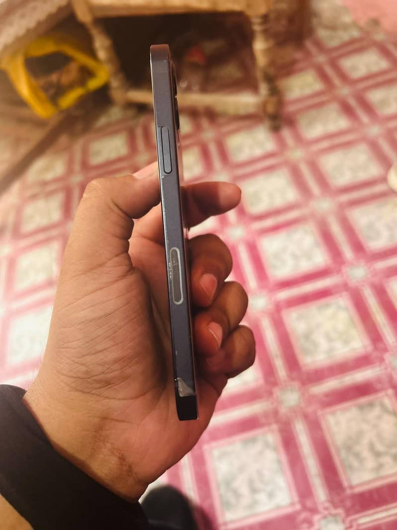 iPhone 12 2
