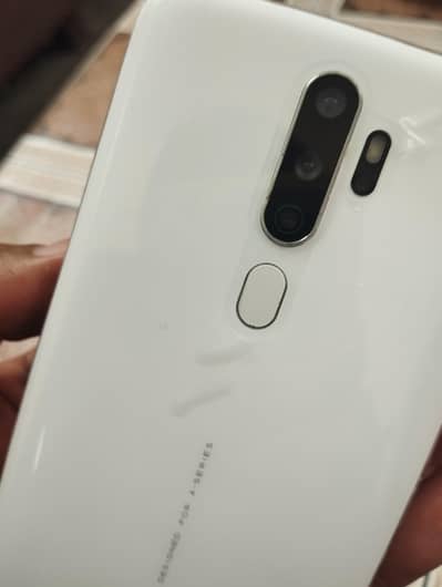 oppo a5 2020 4+4 / 128
