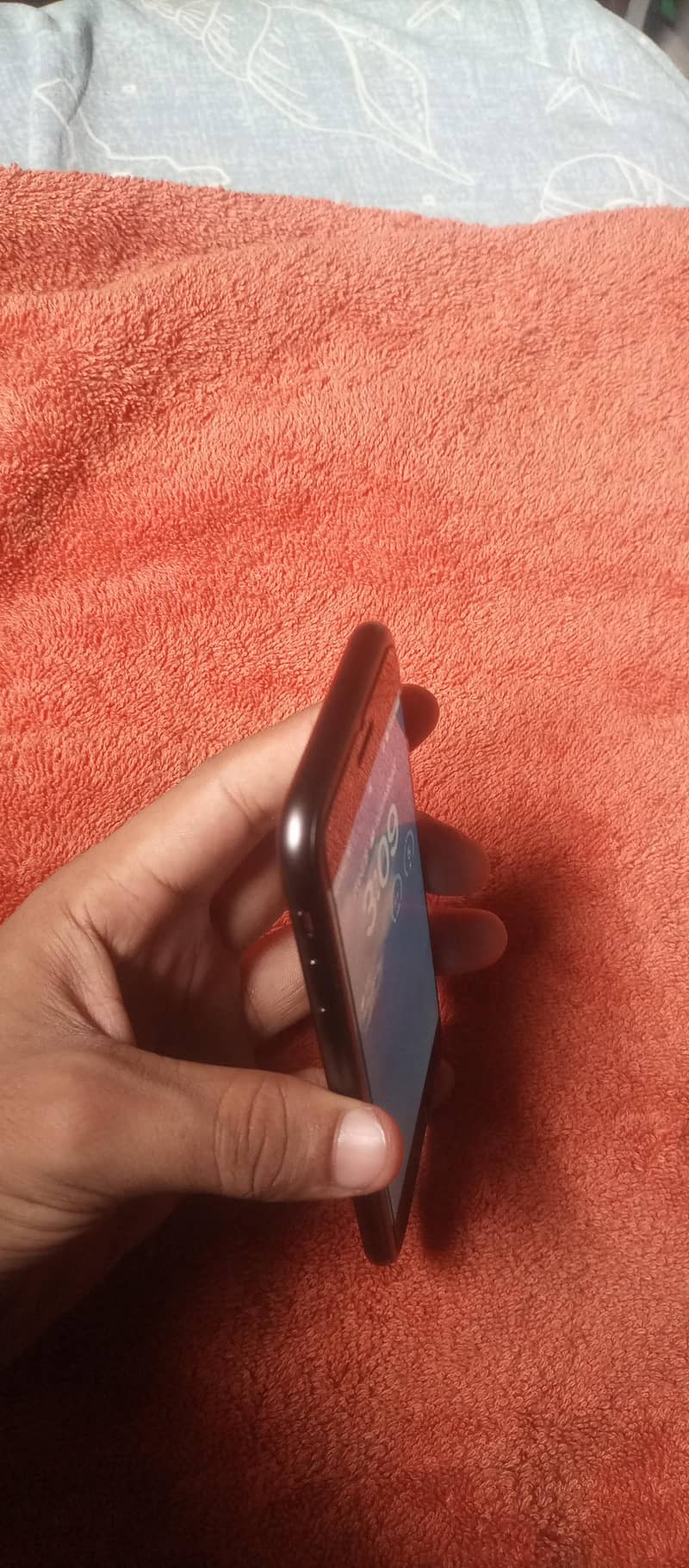 Apple iPhone 8 4