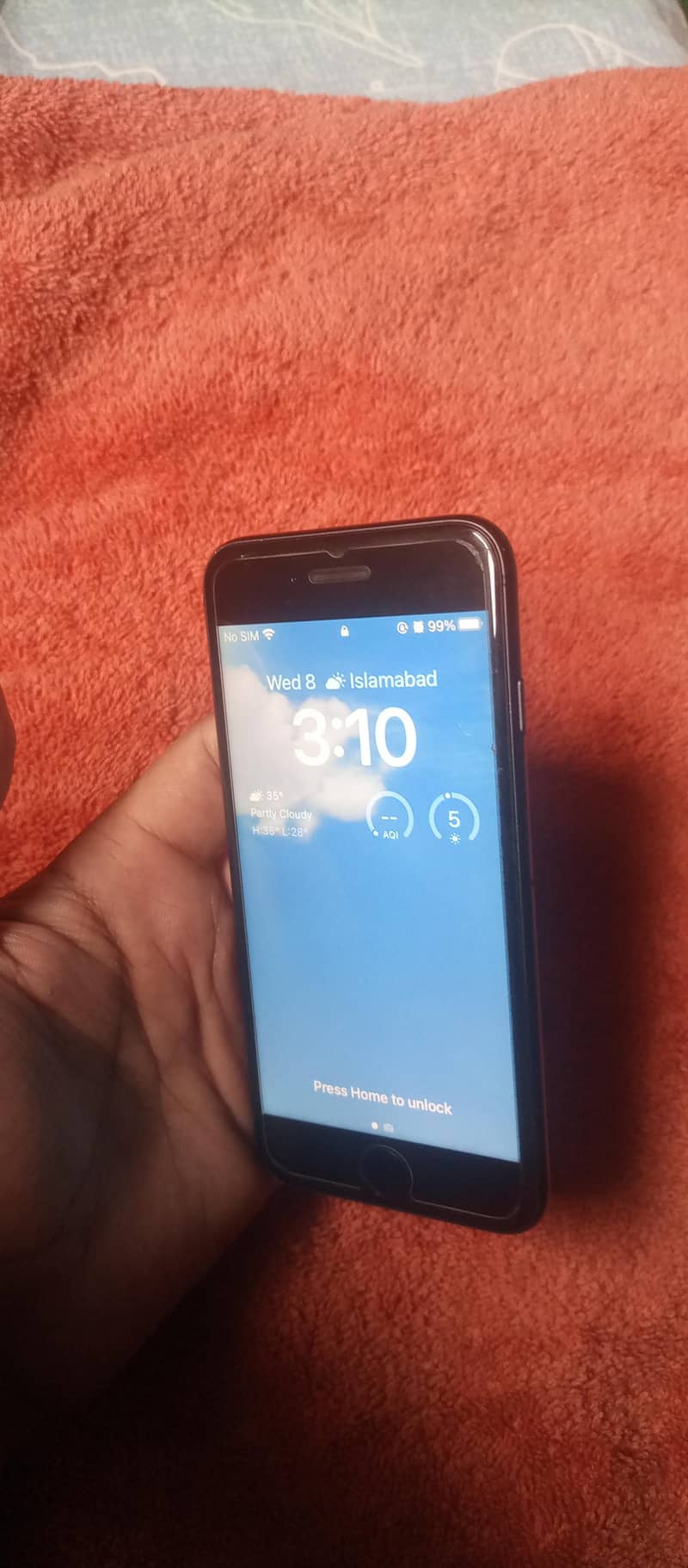 Apple iPhone 8 5