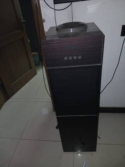 Orient water dispenser