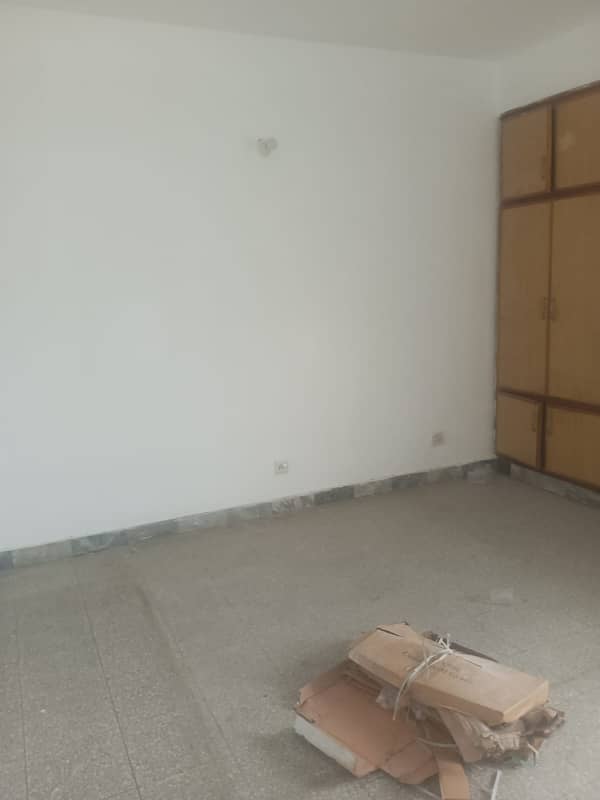 Upper Portion For Rent 5