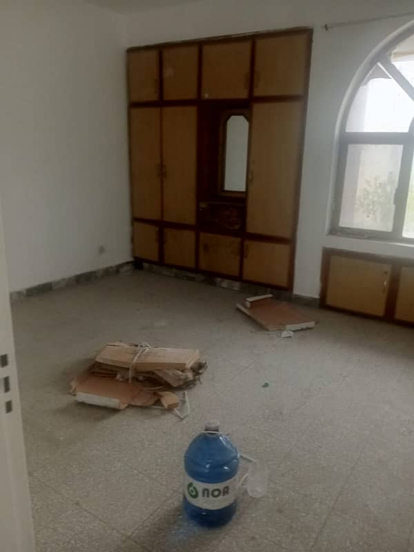 Upper Portion For Rent 6