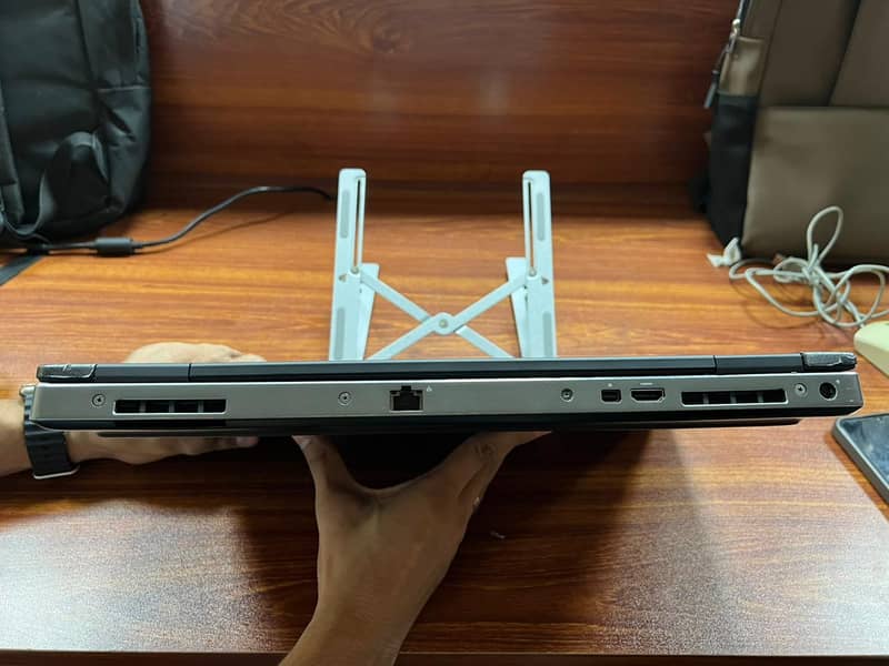 DELL PRECISION 7530 11