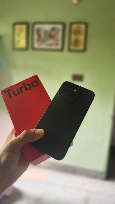 One Plus turbo 6 5G only 4 days used with box