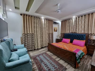 Modern Design 250 Square Yards 4 & 5 Bedrooms Villas Available For Rent in Precinct 1 Bahria Town Karachi