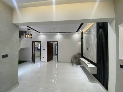 Best Price 5 Marla Slightly Use House For Sale