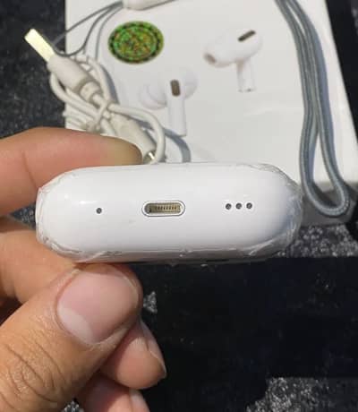 Apple airbuds pro  with charging cable and free delivery throw bikea