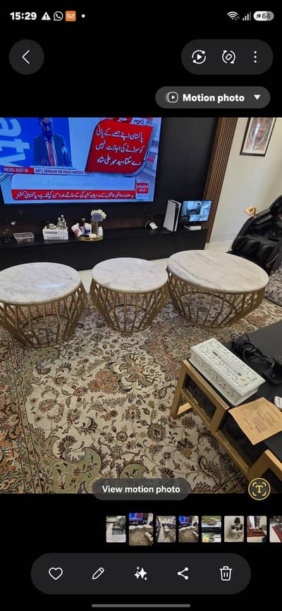 tables and deewan