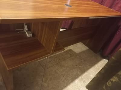 Office/study table