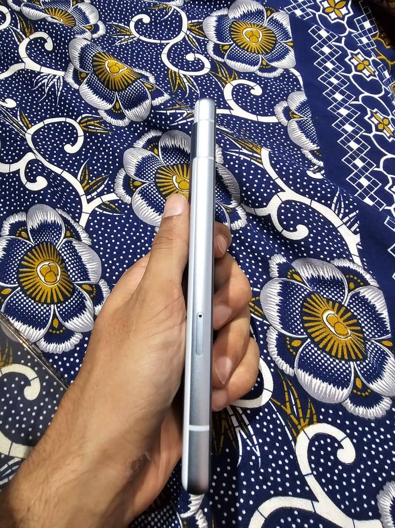 Google Pixel 7a 6