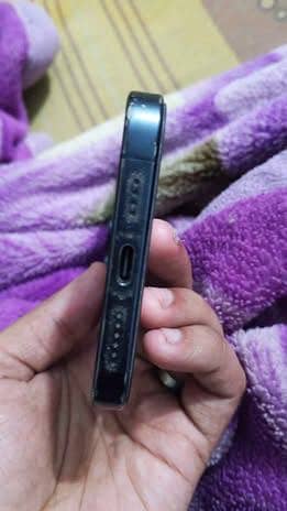 Apple iPhone 15 Pro Max 5