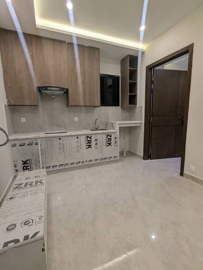 One bed modern Non furnished apartment for rent near market serious client only