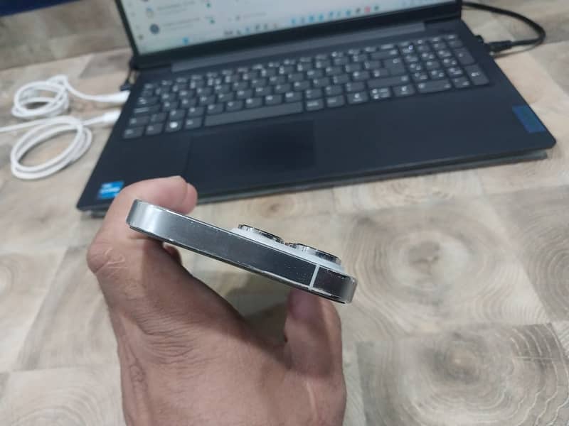 Apple iPhone 14 Pro 3