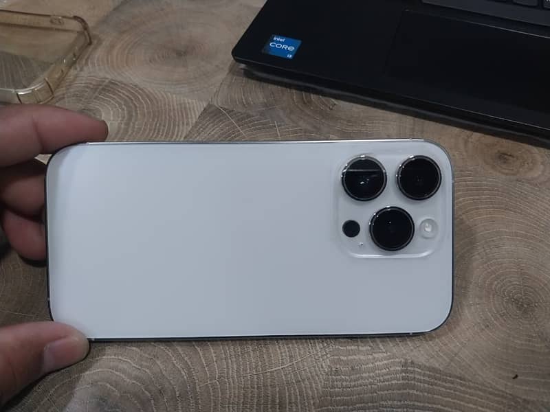 Apple iPhone 14 Pro 4