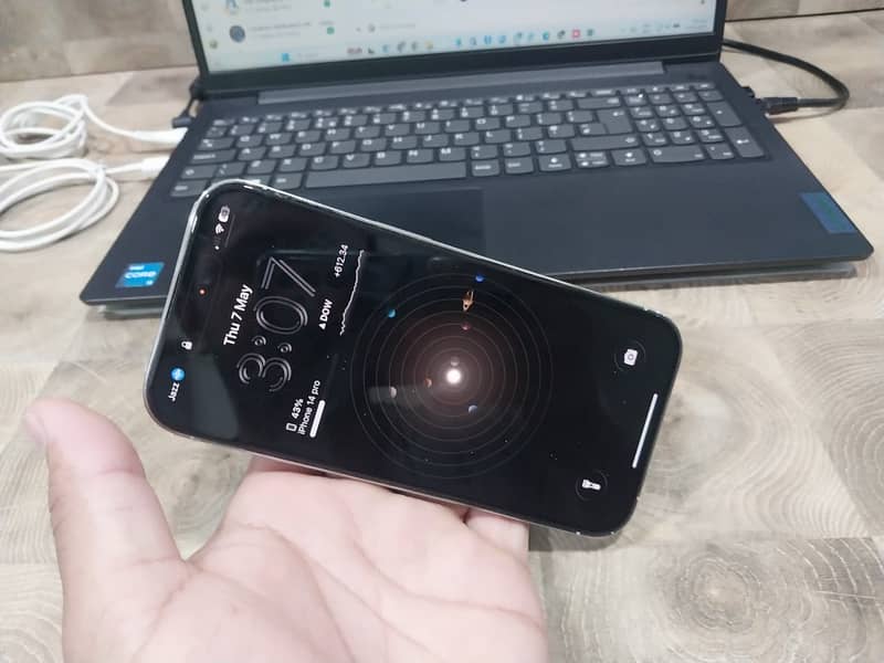Apple iPhone 14 Pro 8