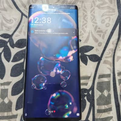 Sharp Aquos R6 Available in low price