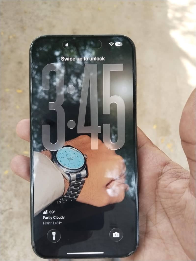 Apple iPhone 15 Pro Max 2