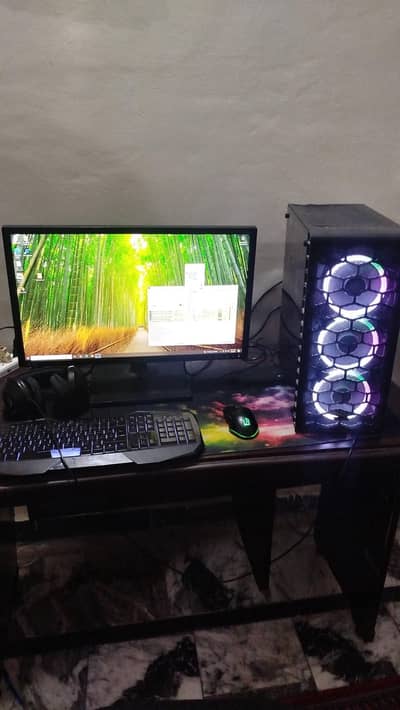 Ryzen 2600| 16gb Ram Ddr4| Rx580 8gb| 256Gb ssd