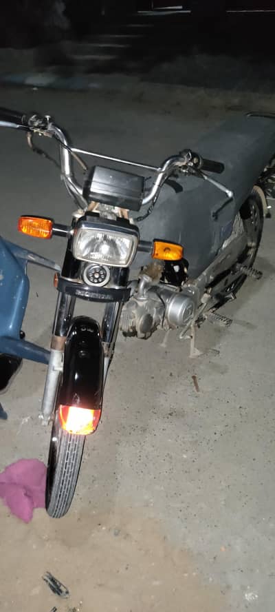 Honda cd 70 2023