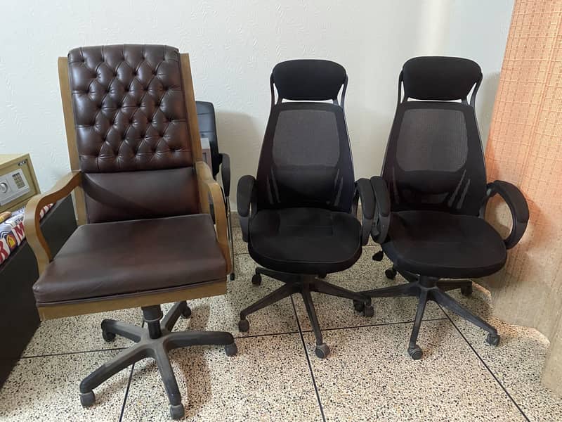 Executive chairs 0