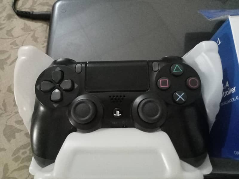 PS4 wireless controller 0