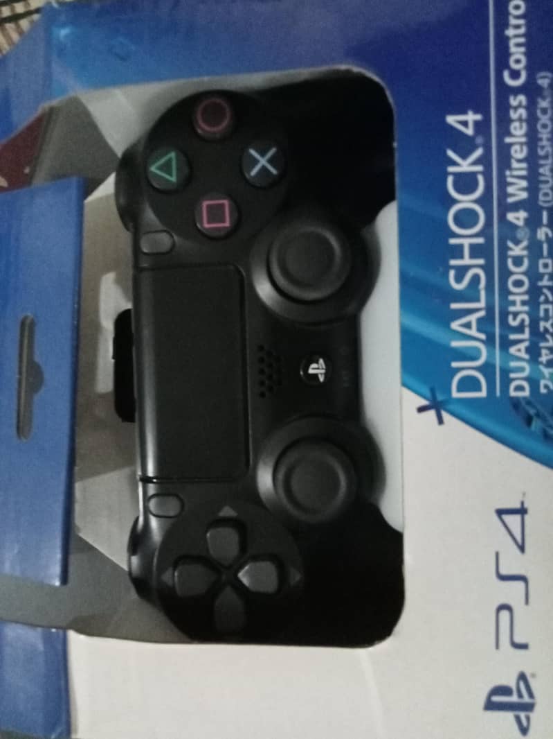 PS4 wireless controller 1