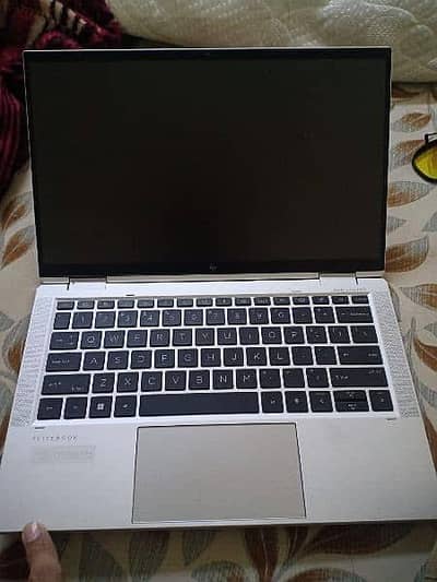 Hp elitebook 1030 g8 x360 i7 11gen  16/512