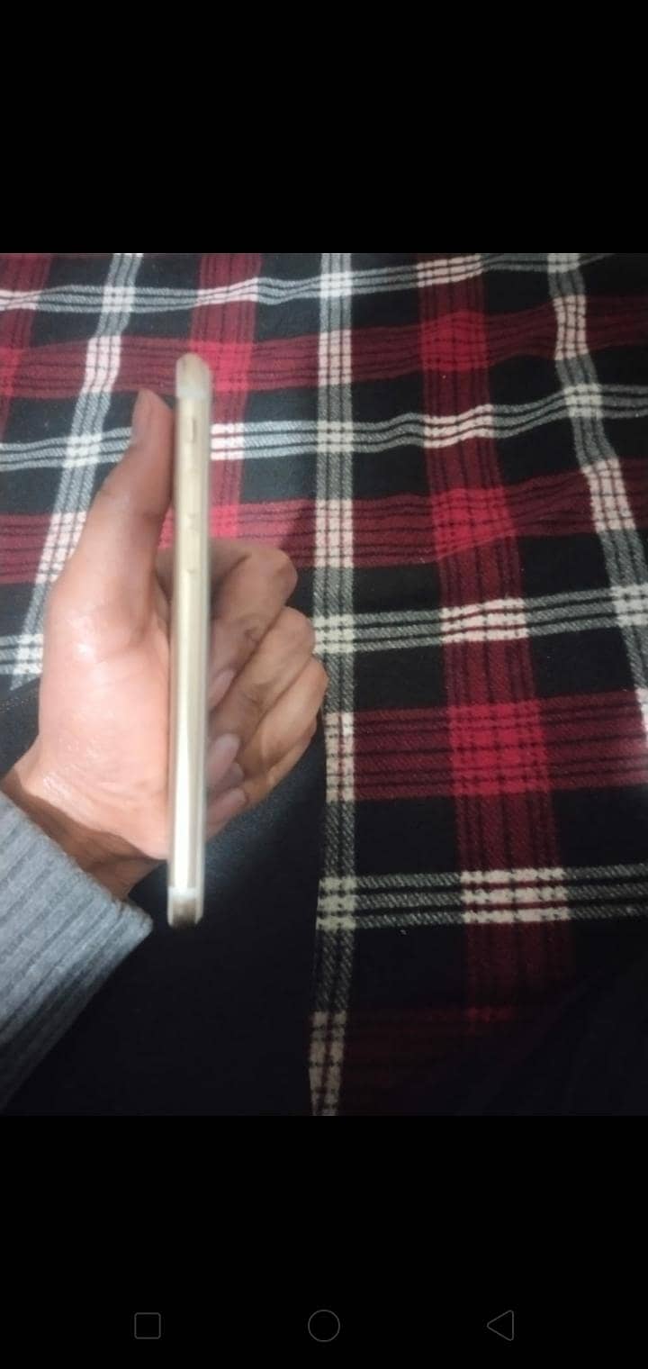 Apple iPhone 7 5