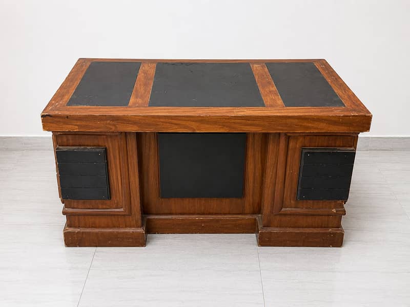 Offiice table / computer table for sale 0